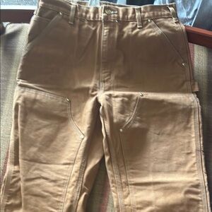 Like new double knee made in the USA carhartt